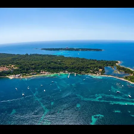 2 Pieces Climatise Proche Plages Ле-Канне